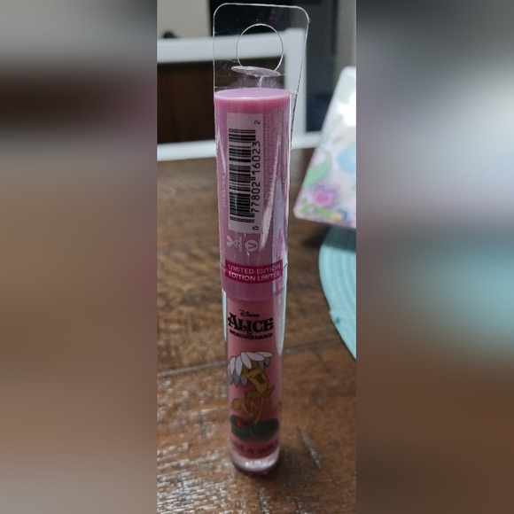 London Soho New York Disney Alice & Wonderland Makeup Bag & Wet n Wild Set of 3✨ - Picture 16 of 17